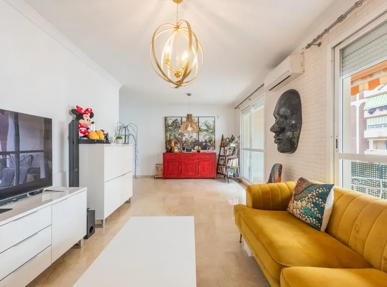 Apartamento 3 habitaciones 143 m² Fuengirola, Španjolska