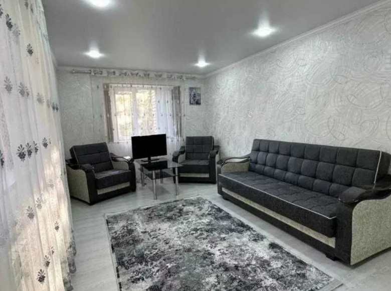 Kvartira 1 xona 38 m² Toshkentda