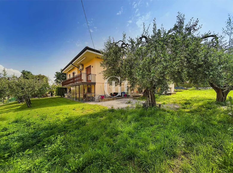 Villa 10 Zimmer 243 m² Castelnuovo del Garda, Italien