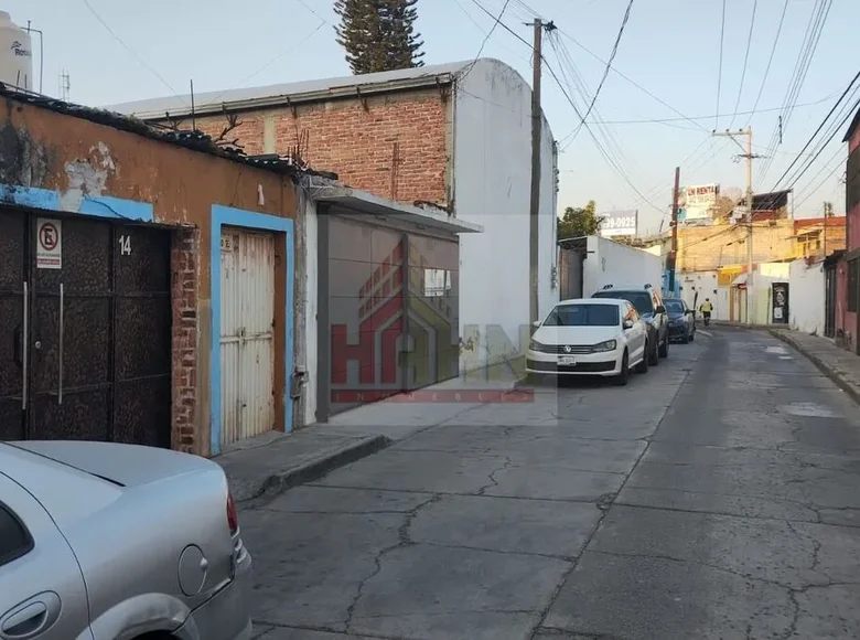 2 bedroom house 320 m² Corregidora, Mexico