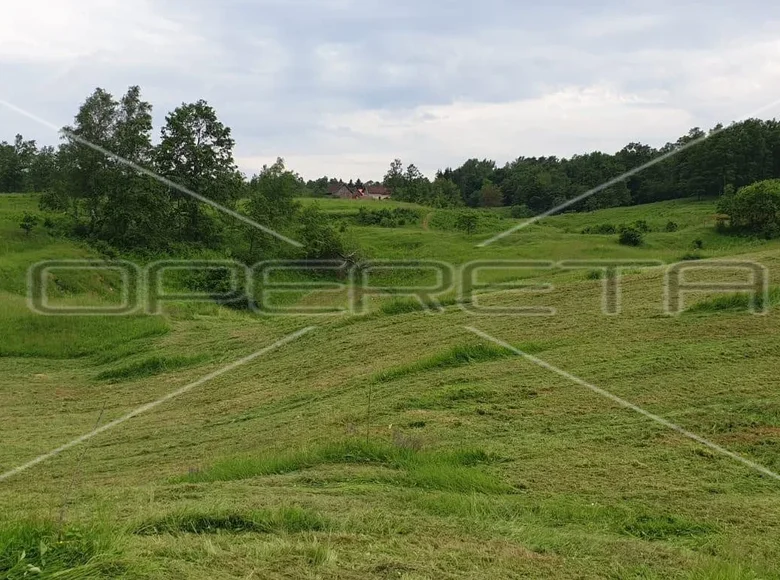 Land 185 117 m² Krnjak, Croatia