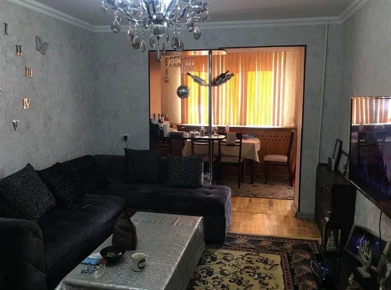 Kvartira 3 xonalar 65 m² Toshkentda