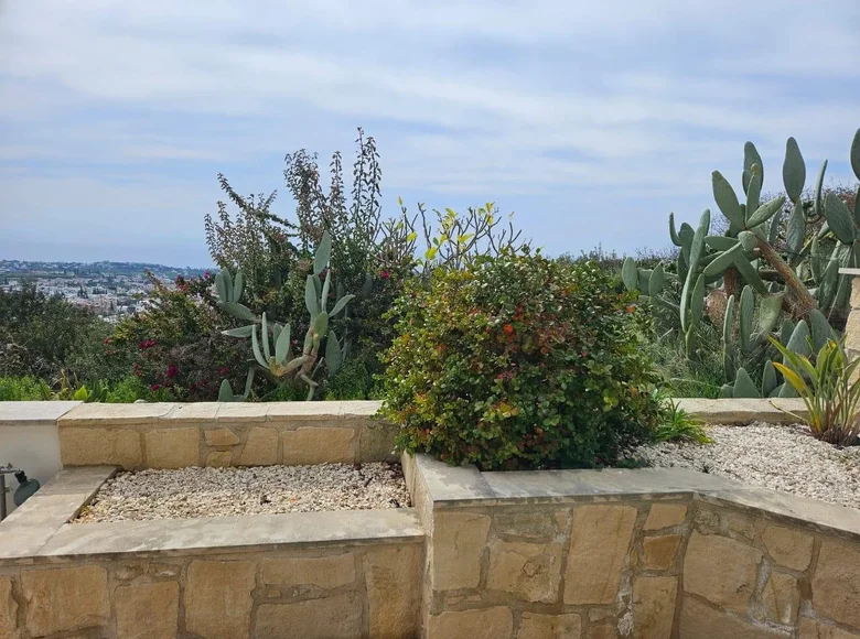 3 bedroom apartment 180 m² in Peyia, Cyprus