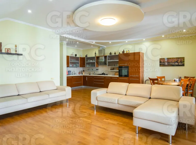 Apartamento 3 habitaciones 105 m² Resort Town of Sochi municipal formation, Rusia