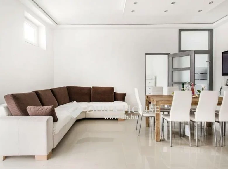 Apartment 112 m² Budapest, Hungary