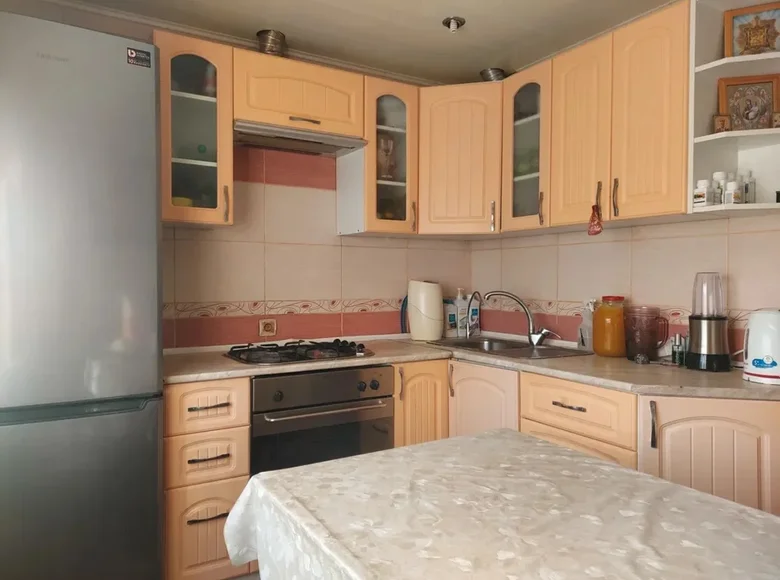 Wohnung 3 zimmer 73 m² Avtozavodskiy rayon, Ukraine