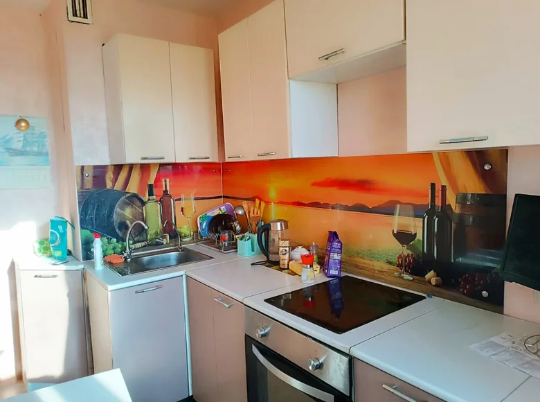 1 room apartment 34 m² Murino, Russia