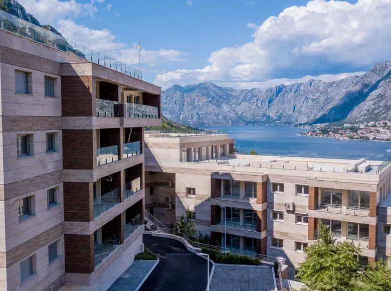 Wohnung 3 Zimmer 136 m² Kotor, Montenegro