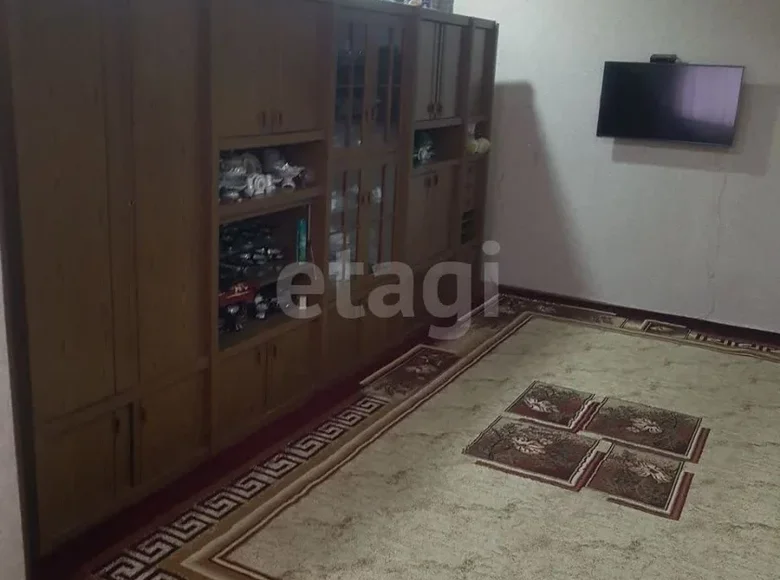 Kvartira 3 xonalar 70 m² Samarqandda