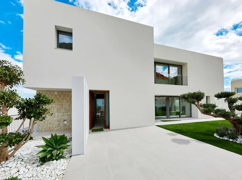 4 bedroom Villa 260 m² Finestrat, Spain