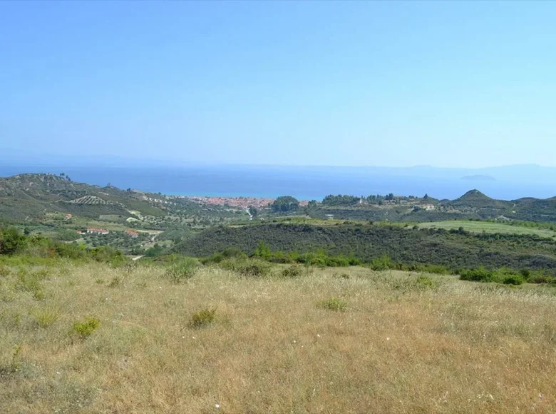 Land 1 room  Agia Paraskevi, Greece