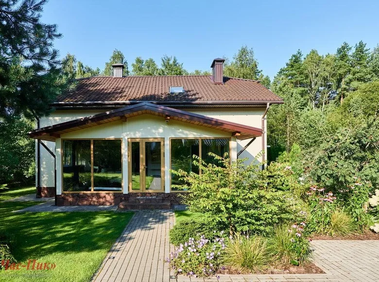 Cottage 195 m² Kalodziscanski sielski Saviet, Belarus
