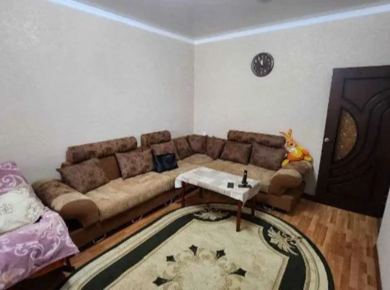 Kvartira 3 xonalar 68 m² Toshkentda