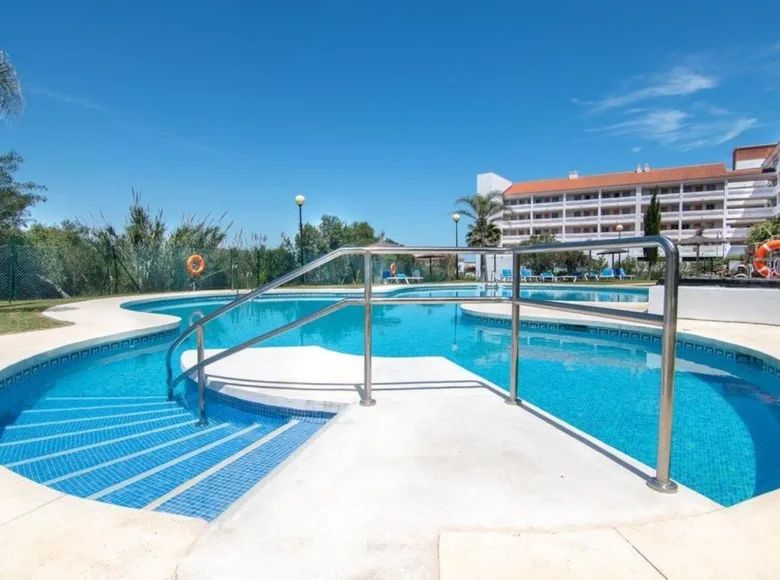 2 bedroom apartment 125 m² Manilva, Spain
