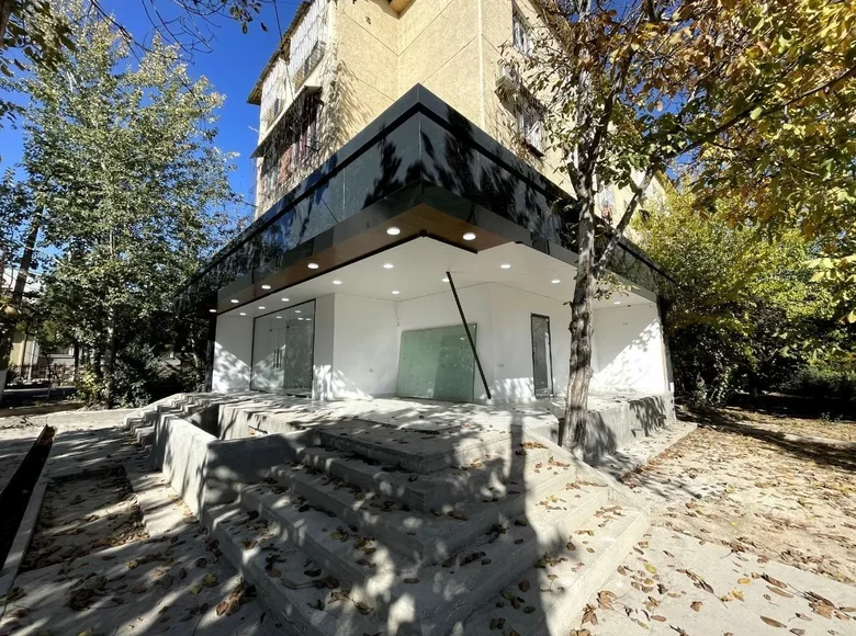 Tijorat 178 m² Shaykhontohur Tumani
