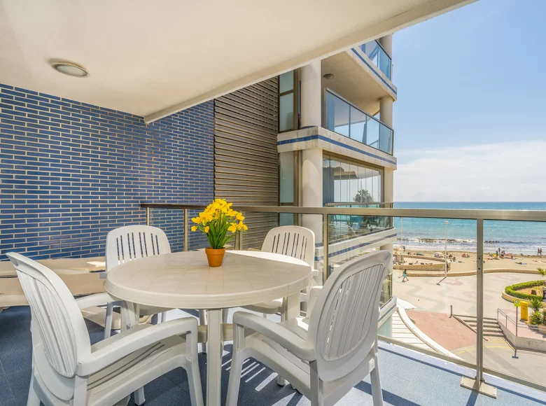 2 bedroom apartment 98 m² Calp, Spain