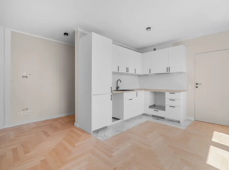 2 room apartment 31 m² Warsaw, Poland