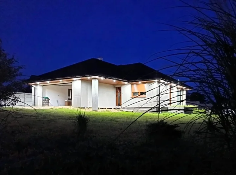 Дом 140 м² Dziadowice Folwark, Польша