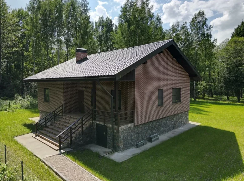 Dom 186 m² Miadziel ski siel ski Saviet, Białoruś