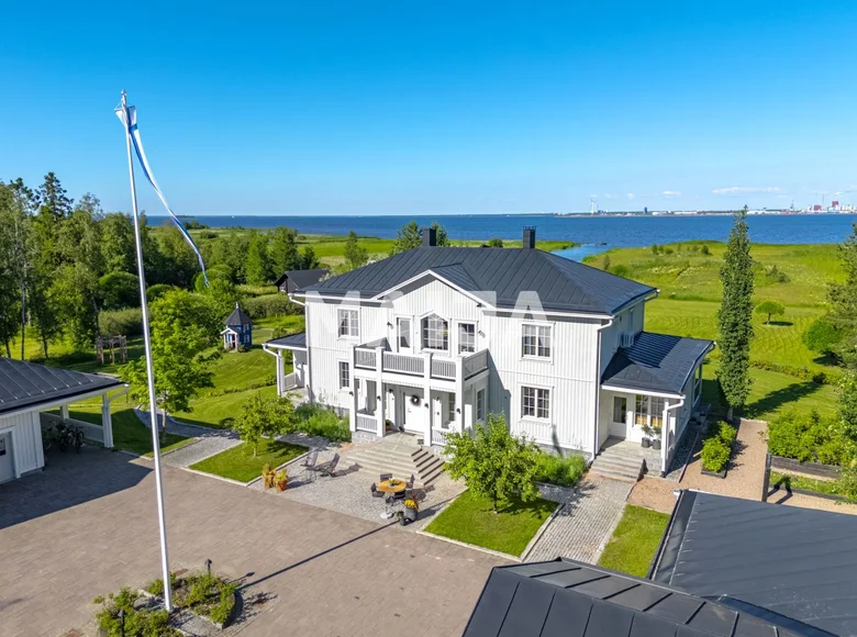 Maison 8 chambres 297 m² Oulunsalo, Finlande