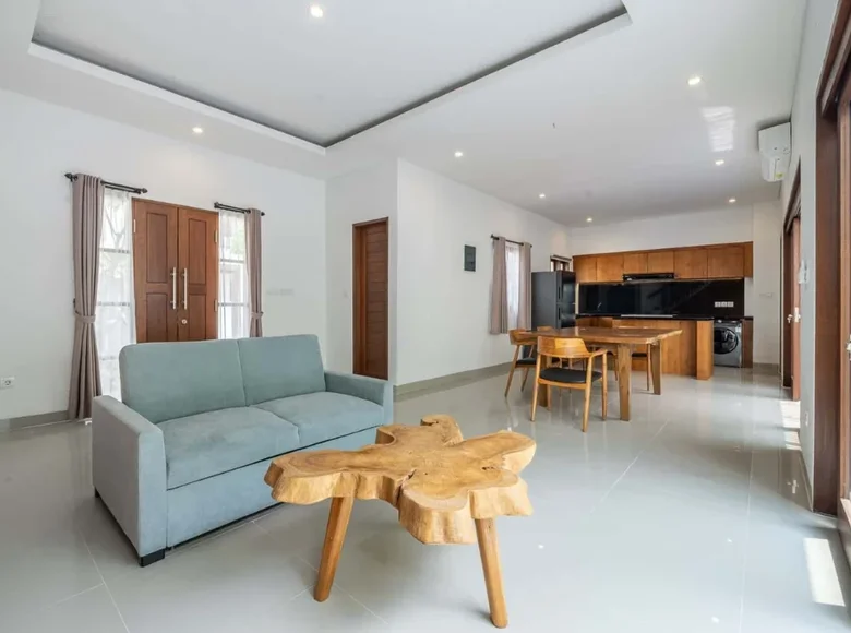 4-Schlafzimmer-Villa 140 m² Kerobokan Kaja, Indonesien