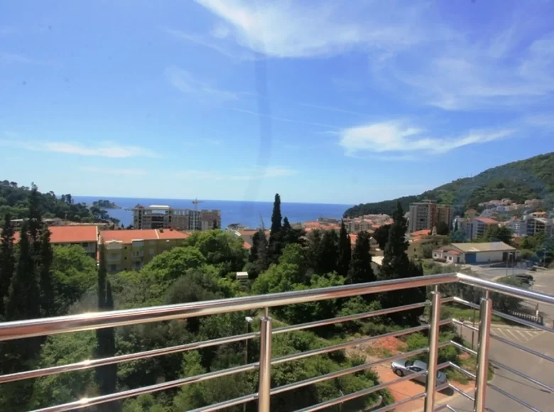 2 bedroom apartment 59 m² Petrovac, Montenegro