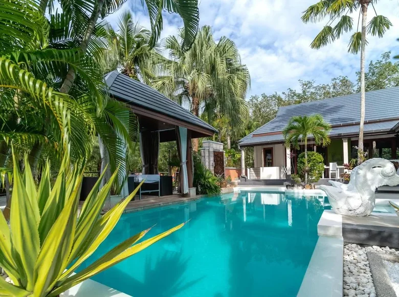 Villa de 6 habitaciones 530 m² Rawai, Tailandia