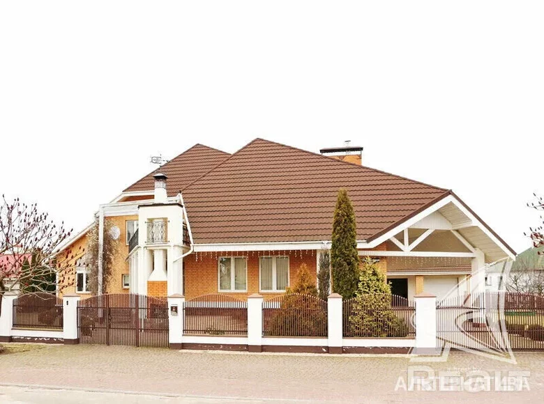 House 348 m² Brest, Belarus