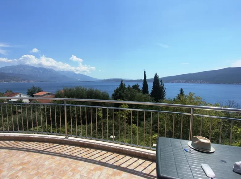 5 bedroom house  Herceg Novi, Montenegro