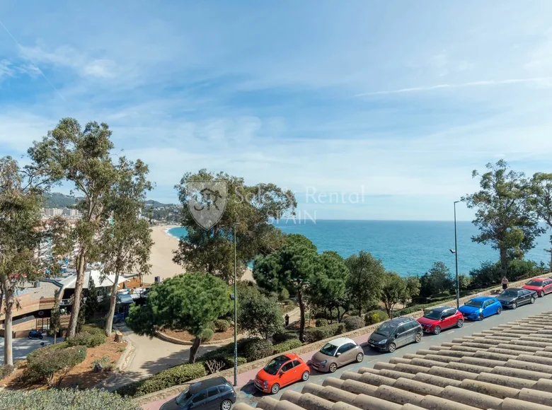 Townhouse 6 bedrooms 450 m² Lloret de Mar, Spain