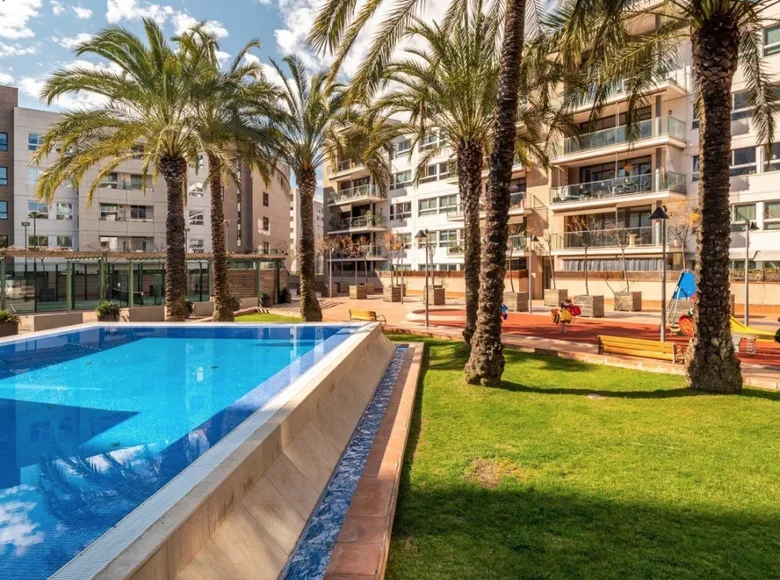 2 bedroom apartment 111 m² Barcelones, Spain