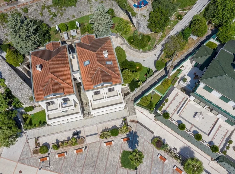 9-Zimmer-Villa 564 m² Herceg Novi, Montenegro