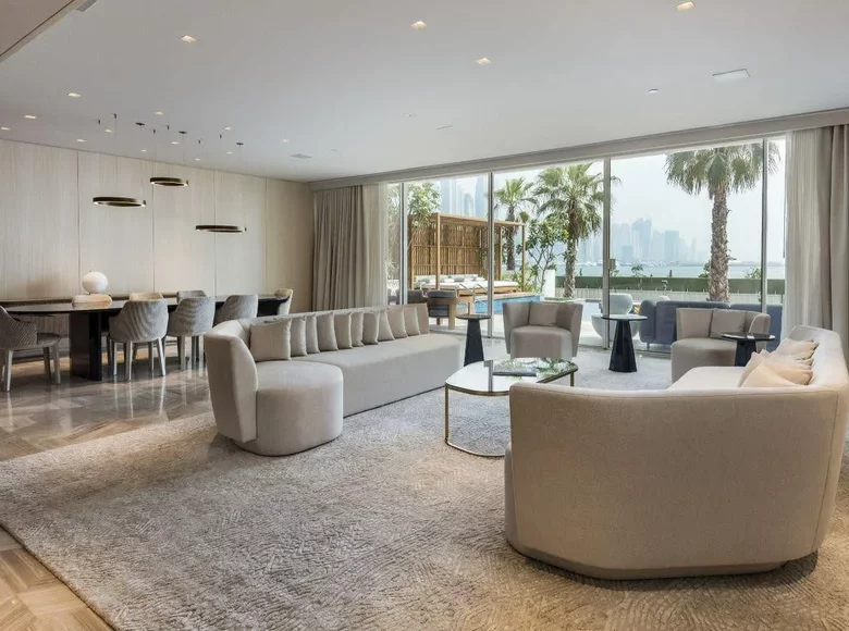 Villa de 4 dormitorios 1 145 m² Dubái, Emiratos Árabes Unidos