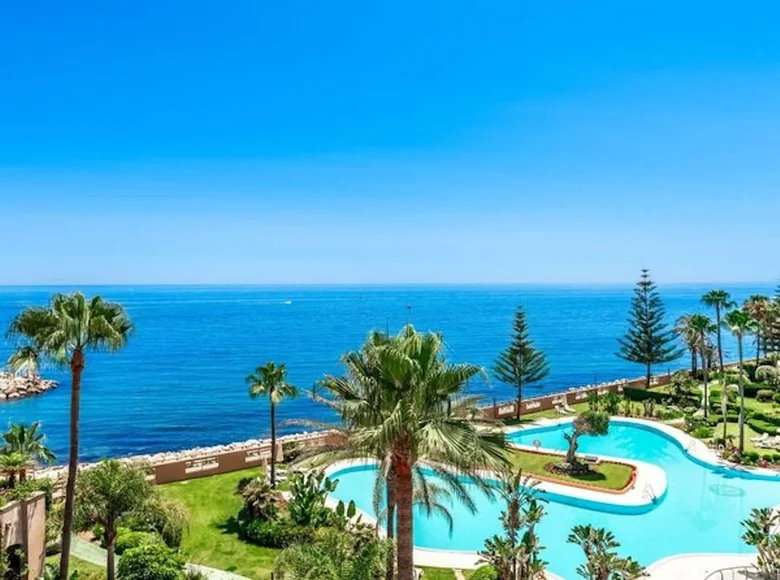 2 bedroom apartment 212 m² Marbella, Spain