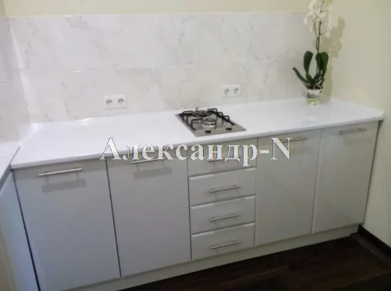 Mieszkanie 2 pokoi 70 m² Odessa, Ukraina