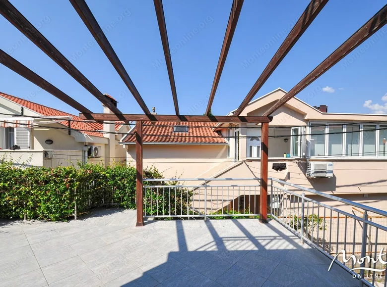 Investment 220 m² in Tivat, Montenegro