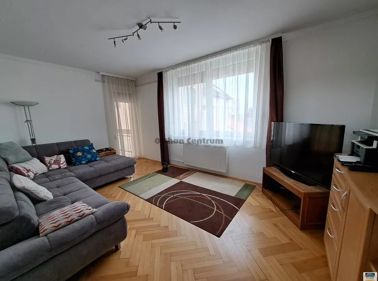 Mieszkanie 3 pokoi 70 m², Węgry