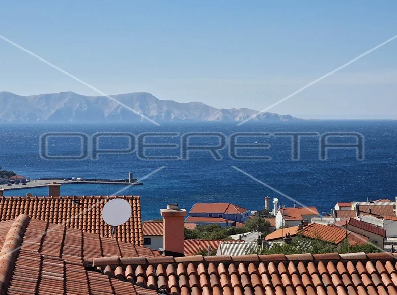 House 18 rooms 602 m² Senj, Croatia