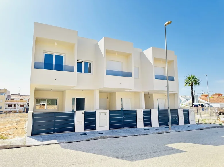 3 bedroom villa 105 m² Pilar de la Horadada, Spain