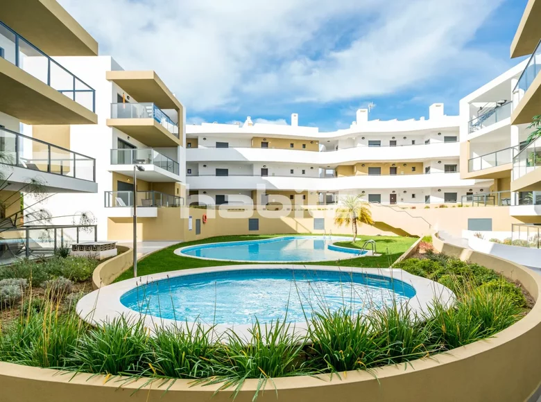Mieszkanie 3 pokoi 90 m² Mexilhoeira Grande, Portugalia