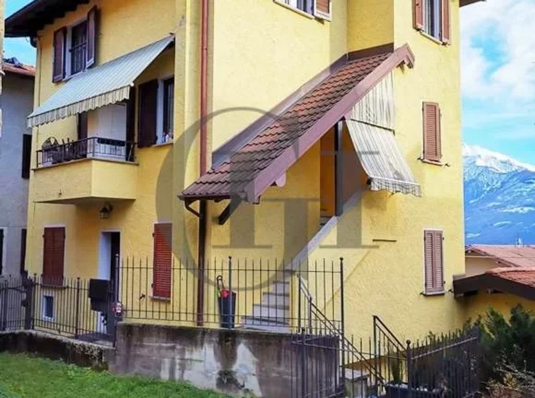 Villa de 9 habitaciones 230 m² Stazzona, Italia