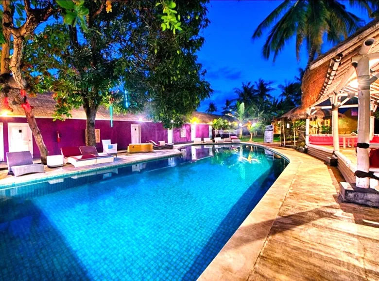 Mieszkanie 23 pokoi 1 103 m² Lombok Utara, Indonezja