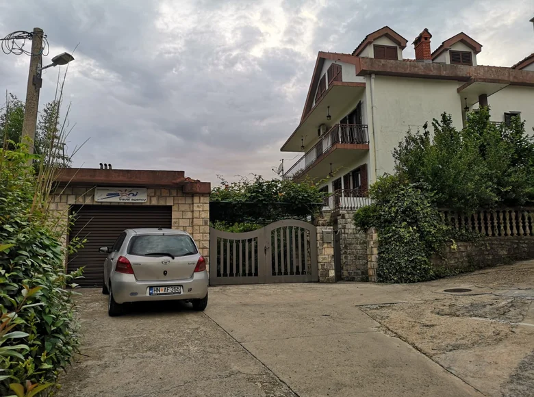 4 bedroom house  Kumbor, Montenegro