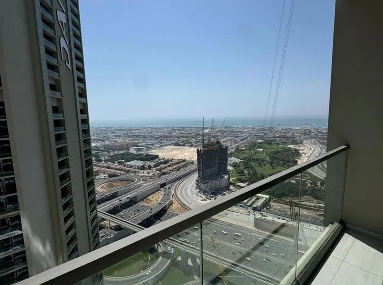 Apartamento 2 habitaciones 65 m² Dubái, Emiratos Árabes Unidos