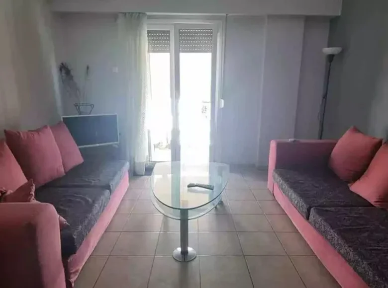 Mieszkanie 2 pokoi 61 m² Pireus, Grecja