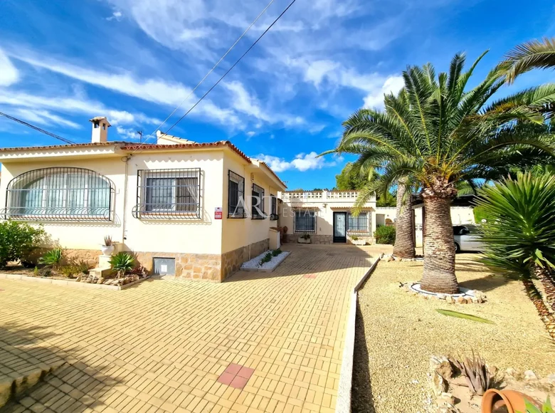 3-Schlafzimmer-Villa 197 m² l Alfas del Pi, Spanien