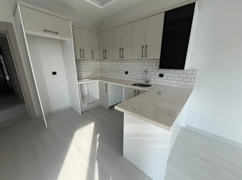 Mieszkanie 3 pokoi 92 m² Mersin, Turcja