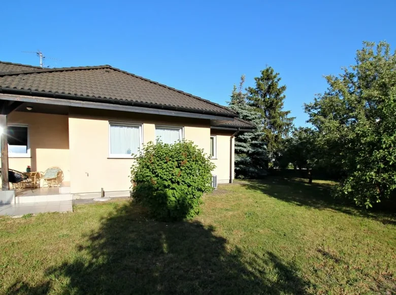 Maison 136 m² Plewiska, Pologne