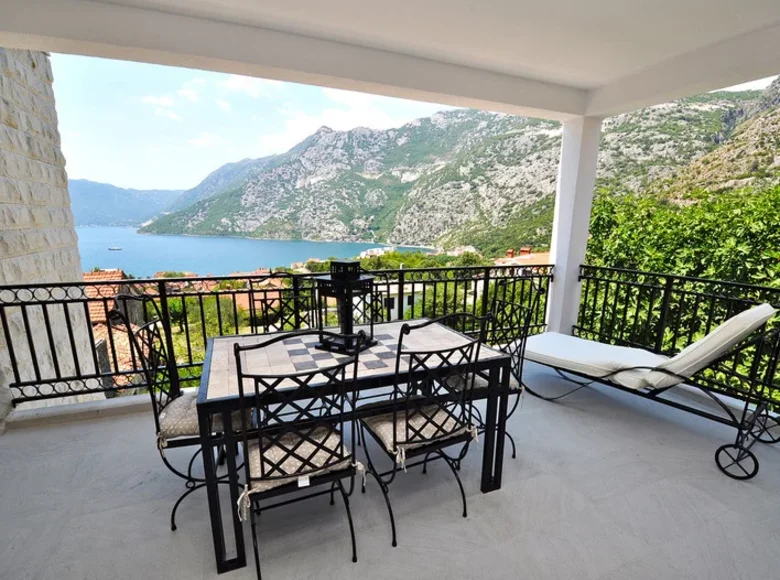 Wohnung 2 Schlafzimmer 102 m² Stoliv, Montenegro