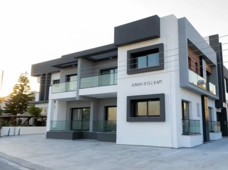 Mieszkanie 2 pokoi 90 m² Enkomi, Cypr Północny